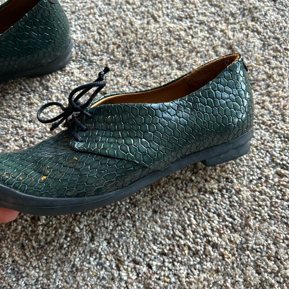 Tracey Neuls green snake skin sneaker